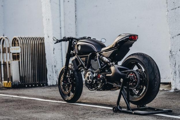 Can canh moto Ducati Scrambler do cafe racer &quot;sieu nhe&quot;-Hinh-5